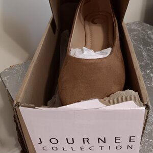 JOURNEE Suede Camel Flats, Size 8, Slip-on, Round Toe, Brand New